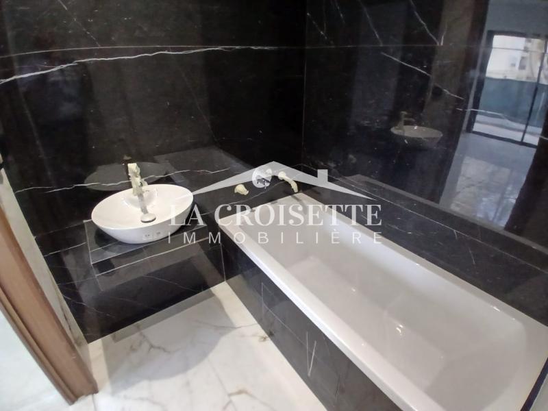 Appartement S+3 avec chambre de service aux Jardins de Carthage